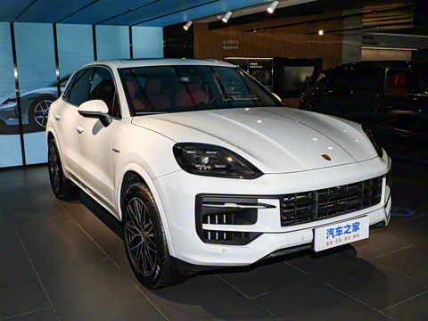 2025�� Cayenne S E-Hybrid 3.0T