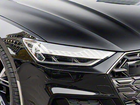 2025�� 55 TFSI quattro ������