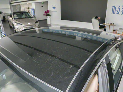 2025�� 560MAX 185kW