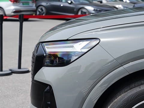 2024�� 50 e-tron quattro ������ҹ��