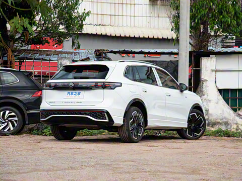 2024�� PRO 330TSI ����R-Line�����