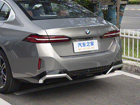 2024�� 530Li ������ M�˶���װ