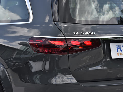 2025�� GLS 450 4MATIC ������