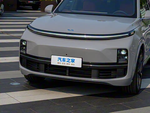 2025�� Pro ���ܻ��°�