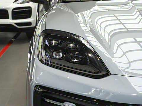 2025�� Cayenne 3.0T ���۰�