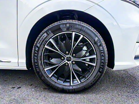 2023�� 400TGI Խ����