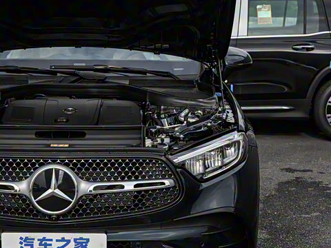 2025�� GLC 300 L 4MATIC ������ 5��