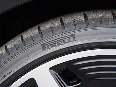 2025�� AMG A 35 4MATIC