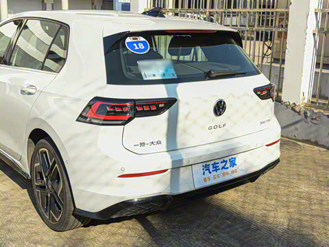 2025�� 300TSI R-Line