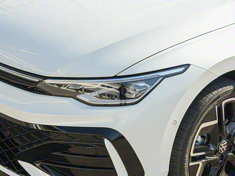 2025�� 300TSI R-Line