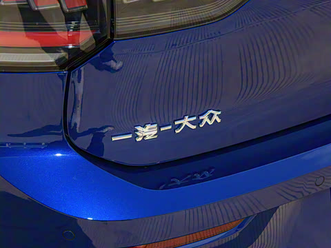 2025�� 300TSI R-Line