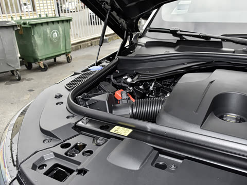 2025�� 400PS Dynamic HSE