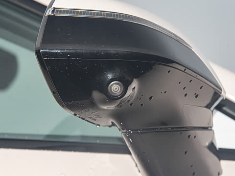 2025�� 560PRO 185kW