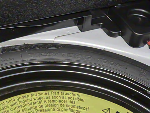 2025�� 200���������� 40 TFSI ����������