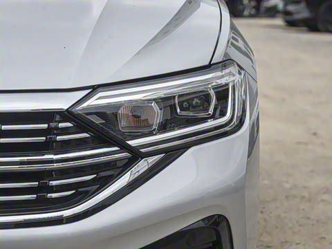 2025�� �Ŀ�� 300TSI DSG��Խ��