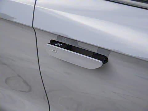 2025�� EV 605KM�����