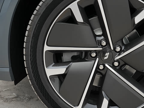 2025�� Ultra ���ܻ��°�