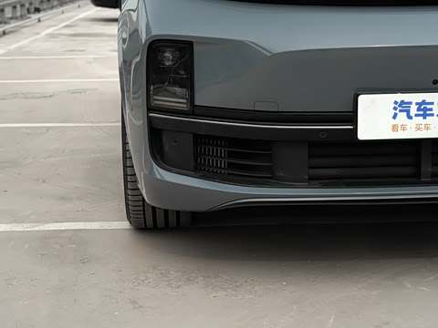 2025�� Ultra ���ܻ��°�