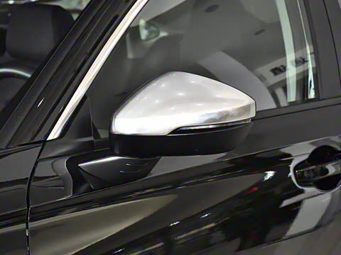 2023�� HATCHBACK 2.0L e:HEV ���װ�