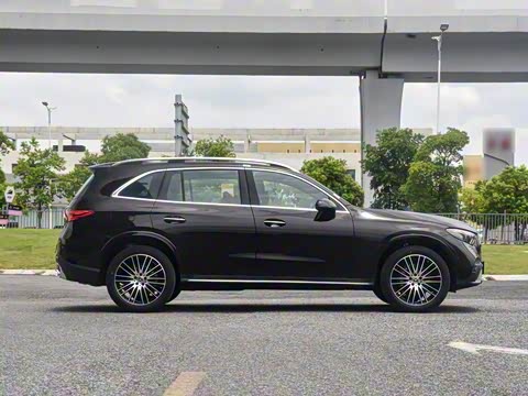 2025�� �Ŀ� GLC 300 L 4MATIC ������ 5��