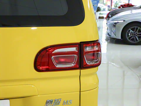 2025�� M5 1.6L ����Ӫ�˰� 9��