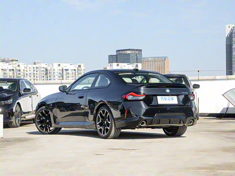 2025�� 225i M�˶���ҹ��װ