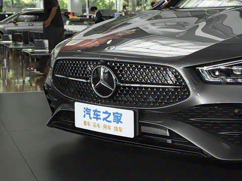 2025�� CLA 260 4MATIC