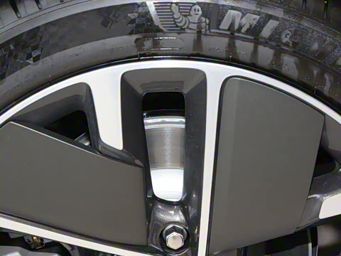 2025�� Ultra ���ܻ��°�