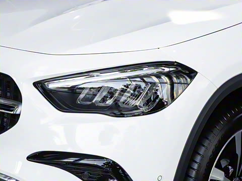 2025�� �Ŀ� GLA 200