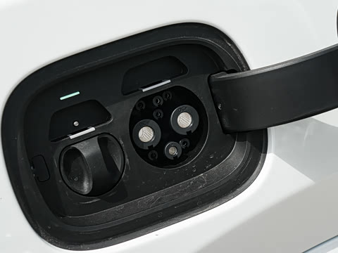 2025�� Ultra ���ܻ��°�