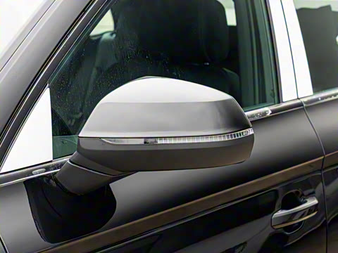 2025�� 40 TFSI ����������