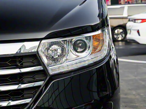 2025�� PLUS 2.0L ������