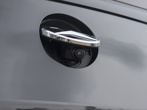 2025�� GLC 260 4MATIC ����SUV