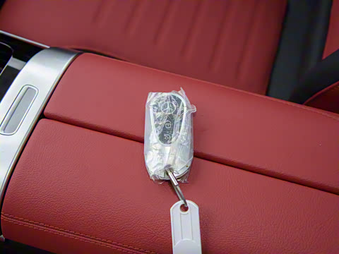 2024�� �Ŀ��� C 260 L �ҹ�˶���