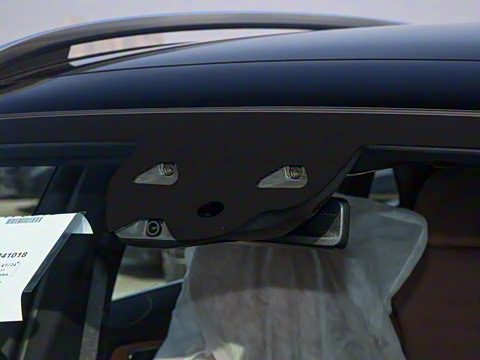 2025�� GLC 300 L 4MATIC ������ 5��