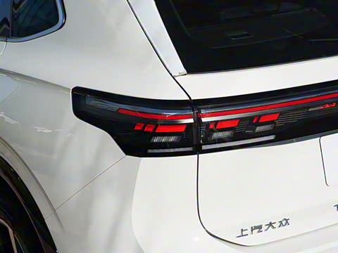 2024�� PRO 330TSI ����R-Line�����