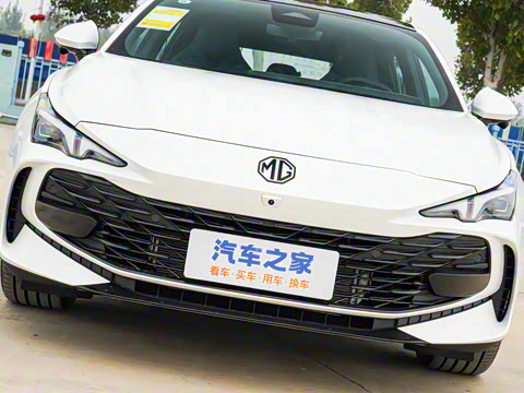 2025�� 2.0T 405 AT������