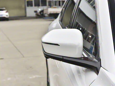 2025�� ���Ĵ� UItra 2.0T ������ �ǻ۾�����