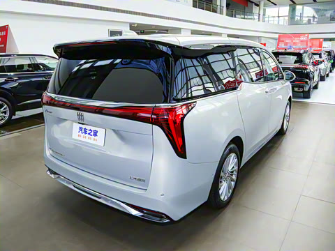 2025�� 2.0T ����������