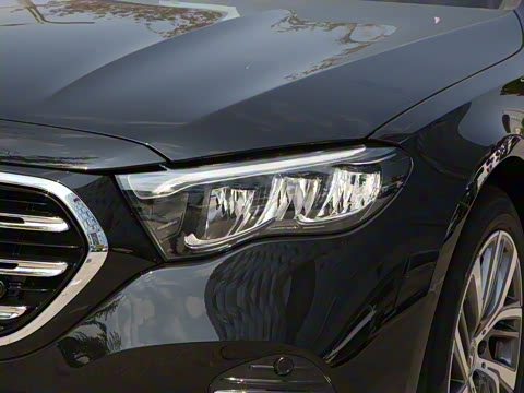 2025�� E 300 L ʱ����