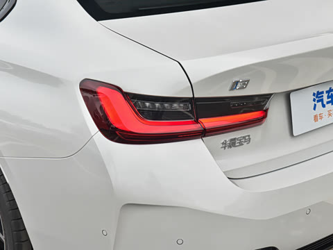 2025�� eDrive 40 L ��ҹ��װ