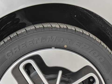 2025�� Mate 300km׷���