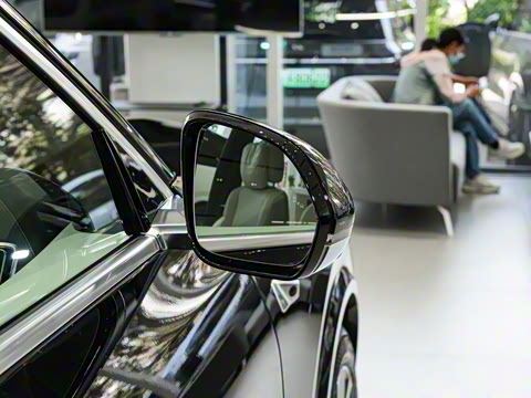 2025�� Ultra ���ܻ��°�