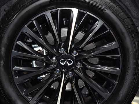 2025�� Autograph