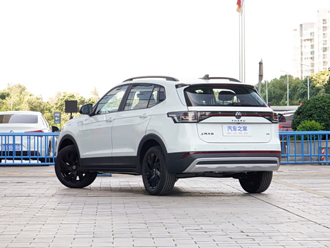 2025�� ���� 300TSI �����