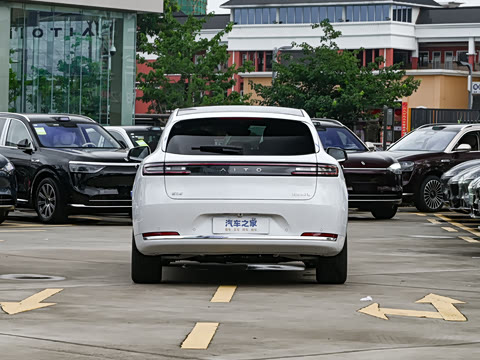 2025�� ����  Ultra ������