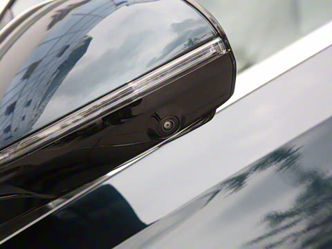 2025�� E 300 L ʱ���˶���