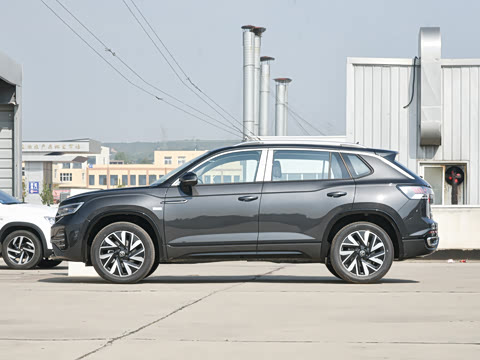 2024�� 330TSI ����R-Line���ܰ�