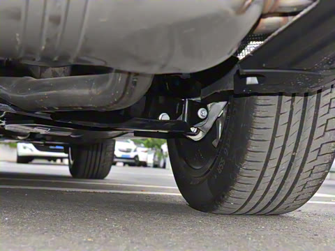 2024�� xDrive40i ������M�˶���װ