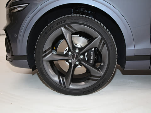 2025�� 2.5T �����콢��